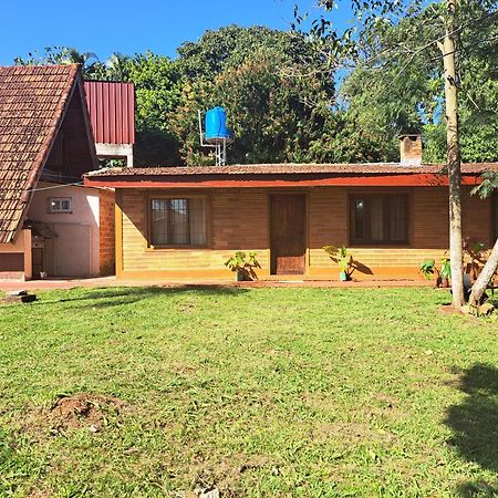 Bungalow Hostel Iguazu Puerto Iguazú Exterior foto